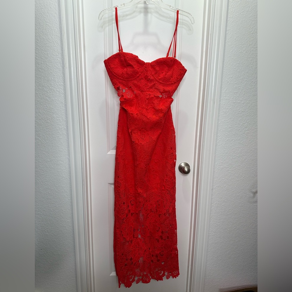 Amable by Mable Red‎ lace cut out midi dress ❤️